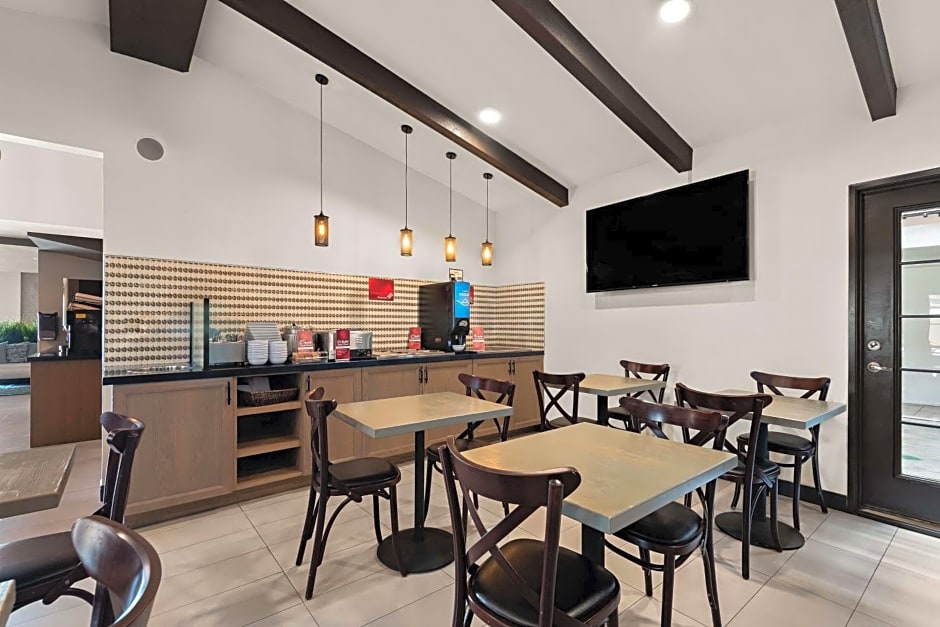 Best Western Plus Manhattan Beach Hotel