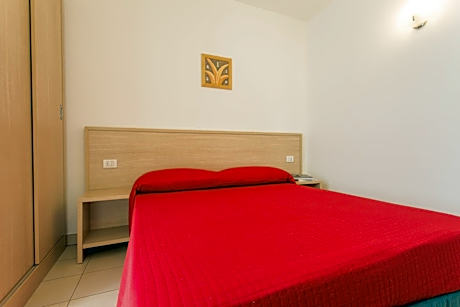 One-Bedroom Apartment (3 Adults)