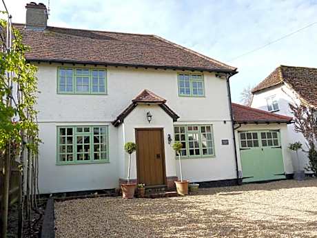 One Pelham Grove Bed & Breakfast