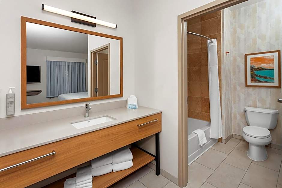 Hampton Inn & Suites Alexandria