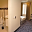 Fairway Colombo - Sri Lanka's First Hotel With Robot Technology