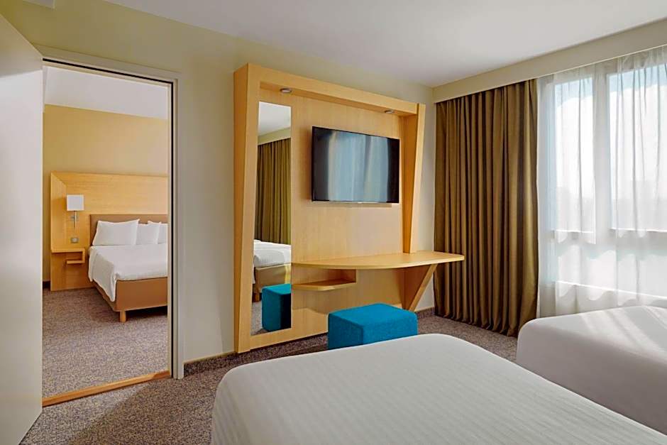 Courtyard by Marriott Paris La Defense West - Colombes