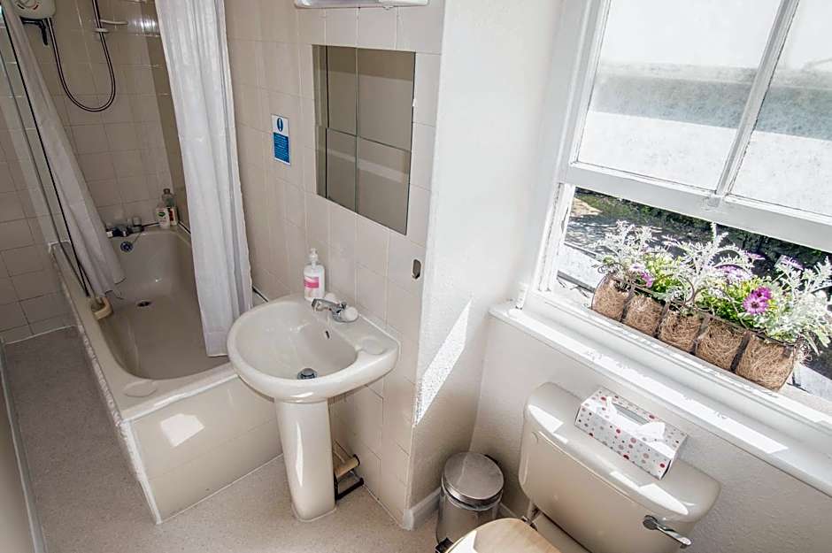 Elim Bank Guest House