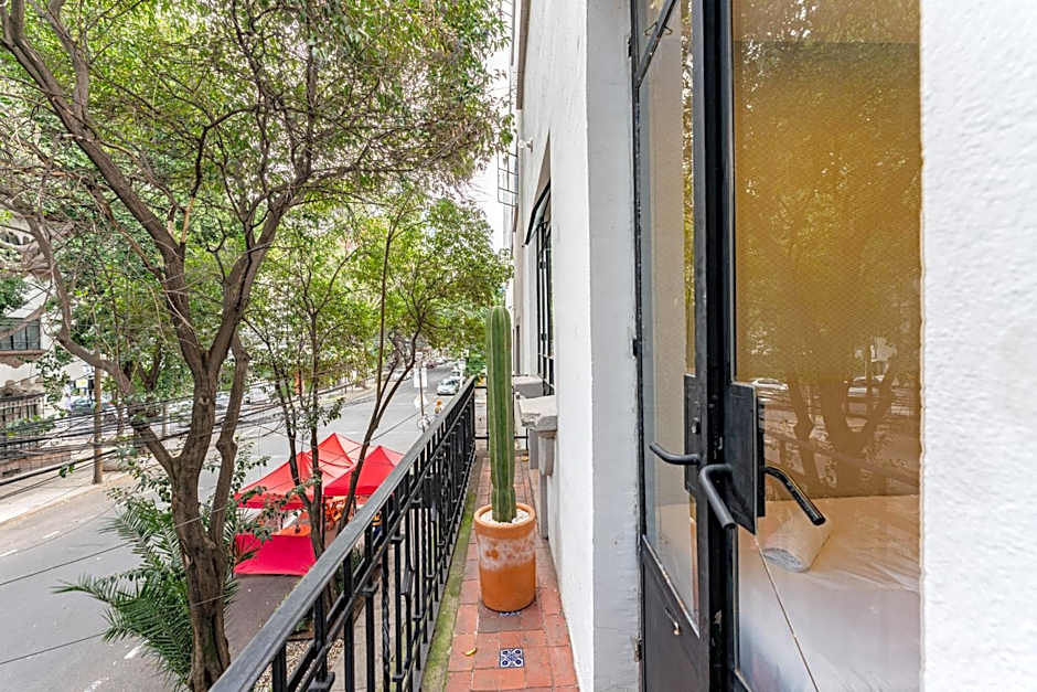 Casa Danubio Reforma by VH