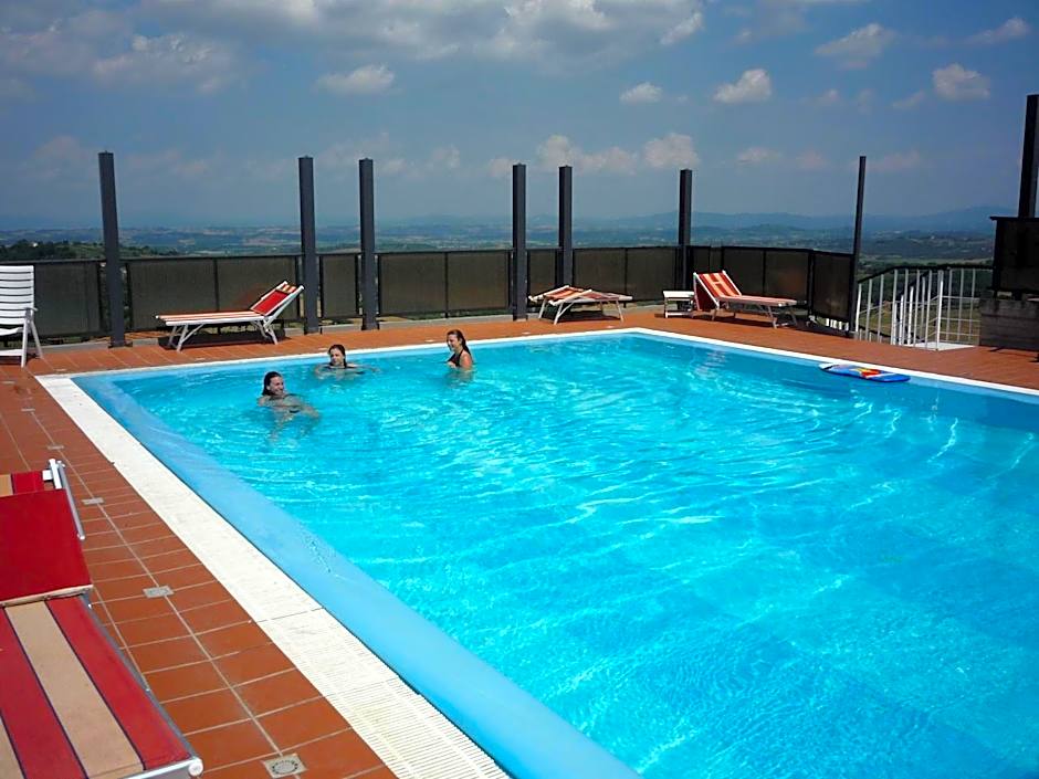 Hotel Montecarlo