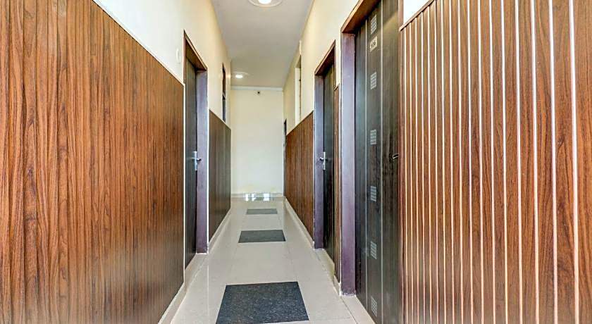 Hotel O Sapphire Near Omaxe Gurgaon Mall