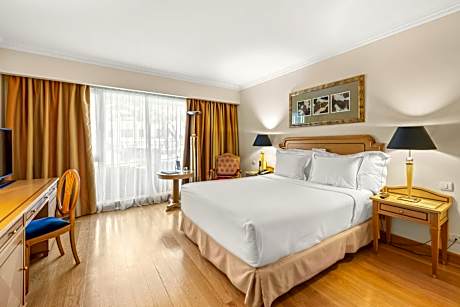 DOUBLE STANDARD ROOM