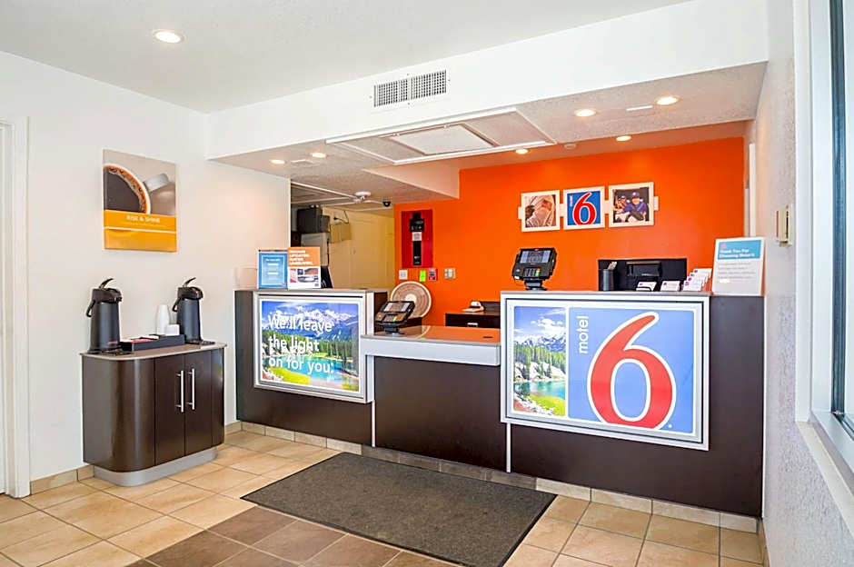 Motel 6-Pueblo, CO - I-25