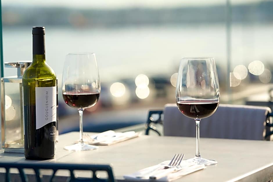 Channel View Boutique Hotel - Adults Only