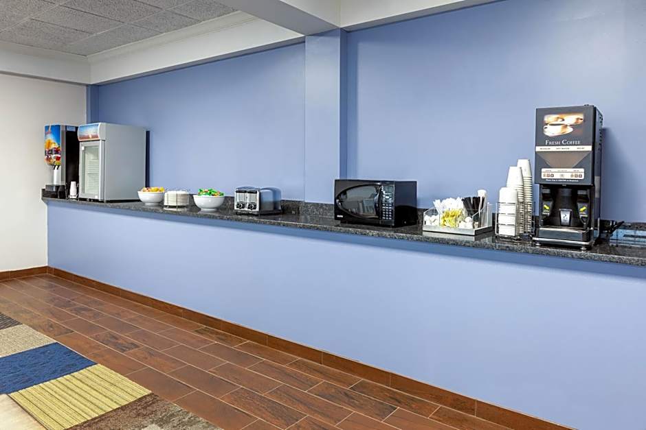 Days Inn by Wyndham Sandusky / Cedar Point