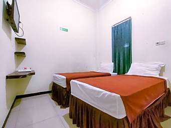 Djati Homestay Redpartner near Gor Djarum Kudus