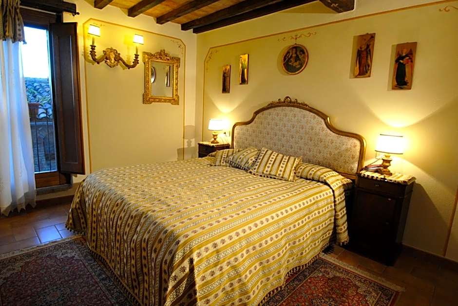 Torre Sangiovanni Albergo e Ristorante da Rosary
