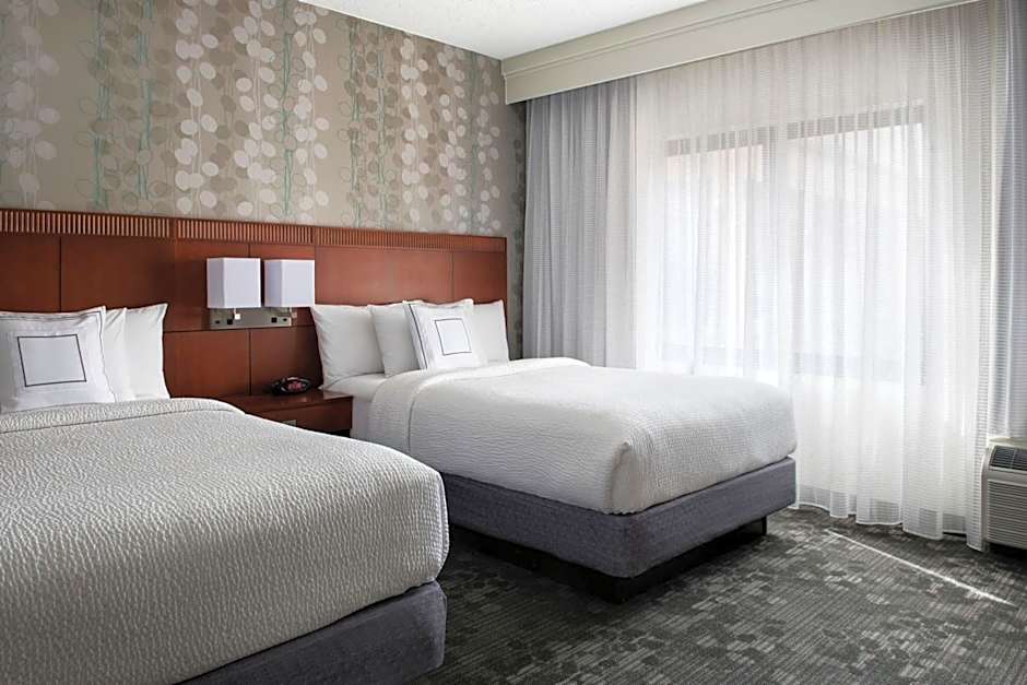 Courtyard by Marriott Mahwah