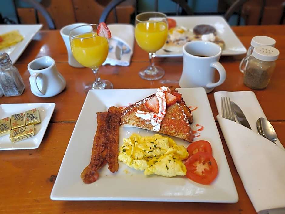 Cleveland House Inn