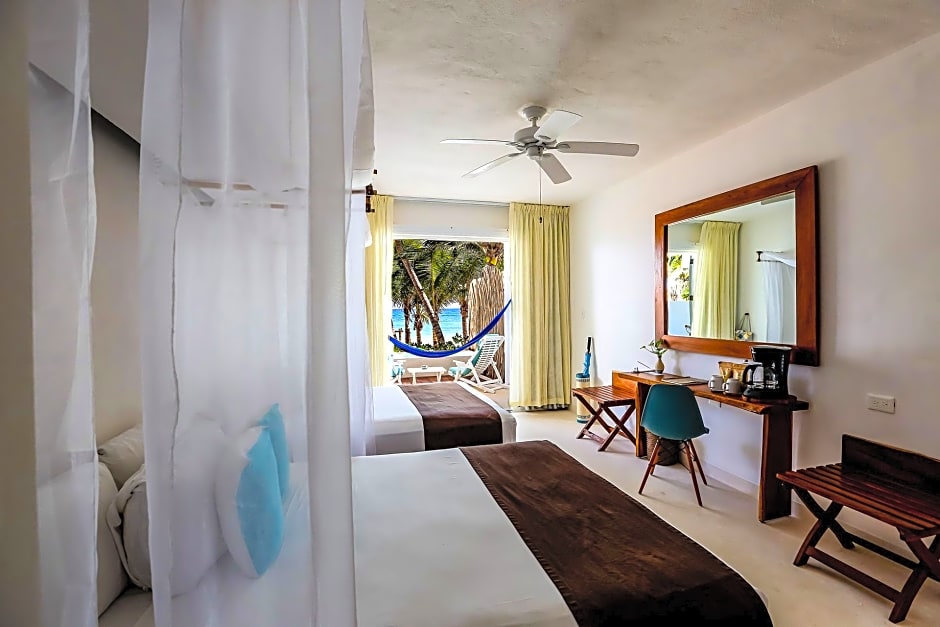 Foto 1 de 7 de 1 Queen Bed Suite, Plunge Pool, Beachfront