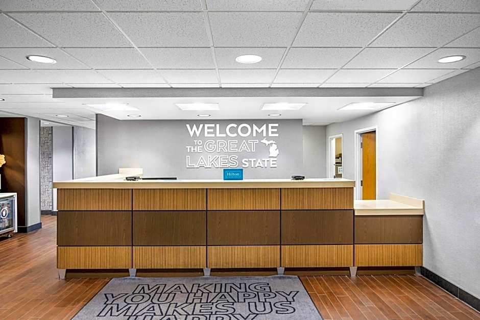 Hampton Inn By Hilton Grand Rapids-North
