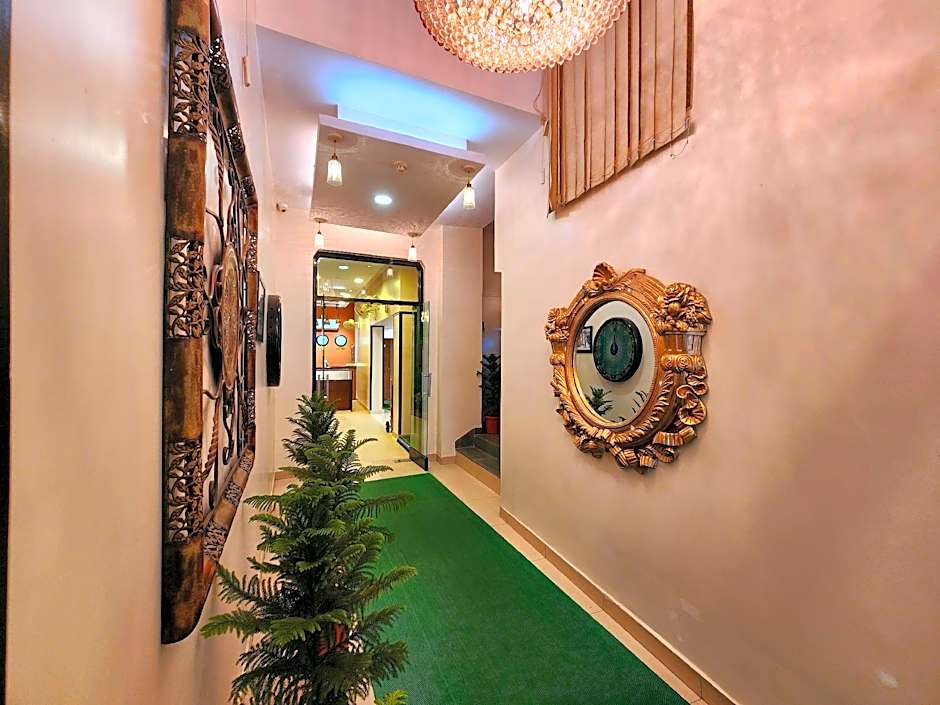 Hotel Housez 43