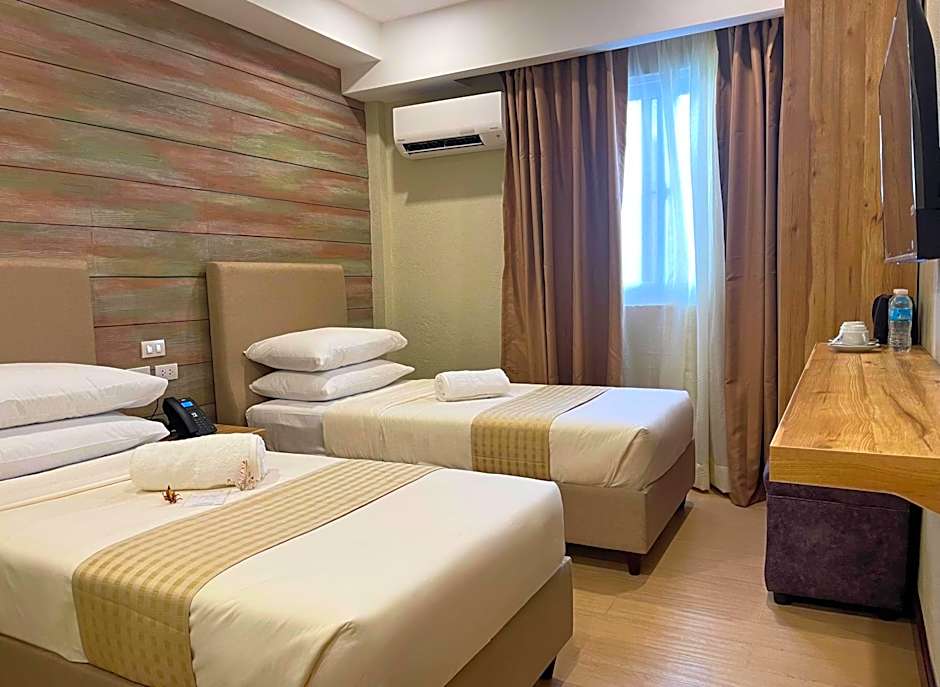 Sola Hotel and Sola Bed & Breakfast