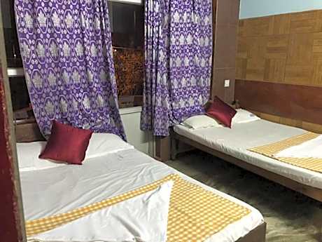 Quadruple Room with Bathroom