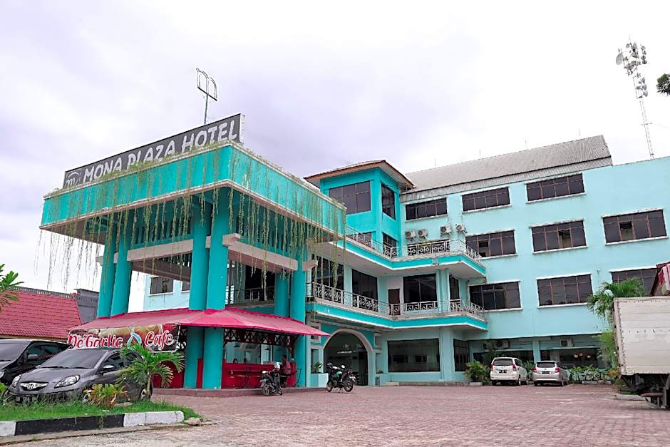 OYO 742 Mona Plaza Hotel