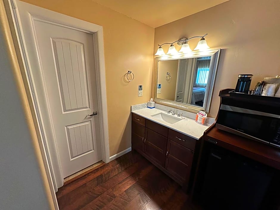 Abram Inn & Suites