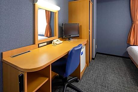 Twin Room - Non-Smoking