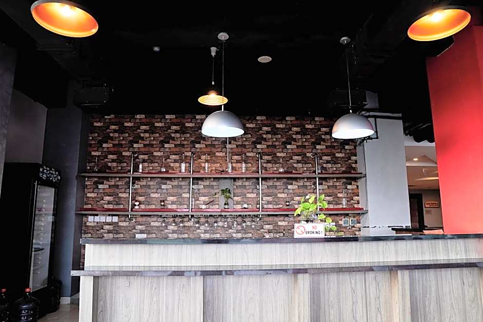 Brothers Inn Solo Baru