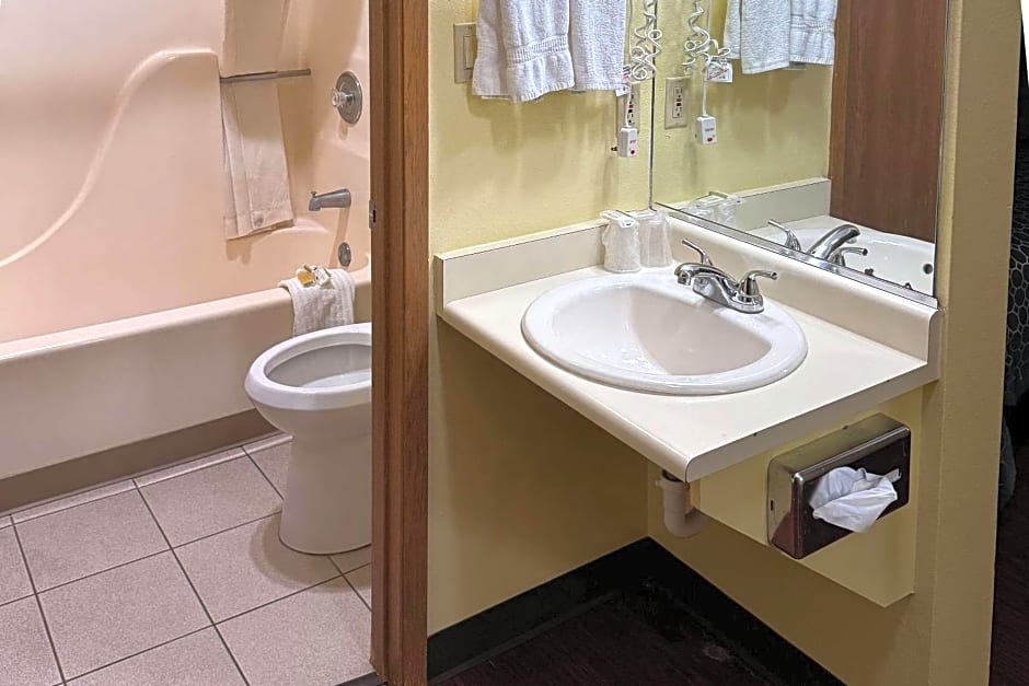 Rodeway Inn
