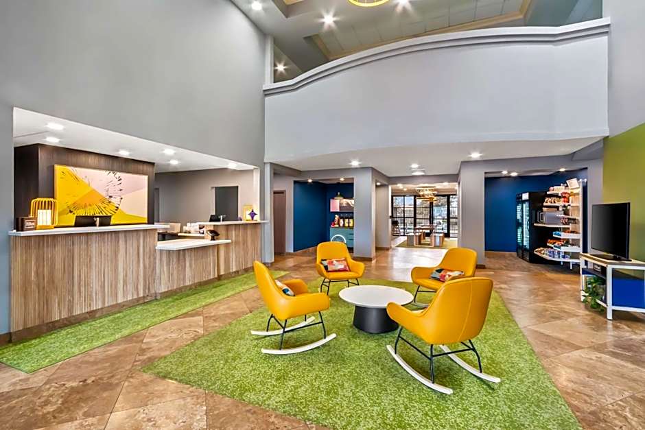 Spark by Hilton Phoenix East Mesa