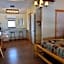 Nine Pines Motel