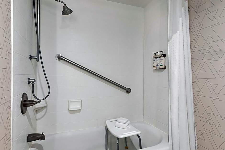 Holiday Inn Express Painted Post By IHG