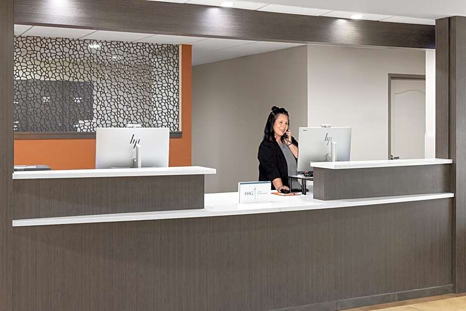 Candlewood Suites Fort Campbell - Oak Grove, an IHG Hotel By IHG
