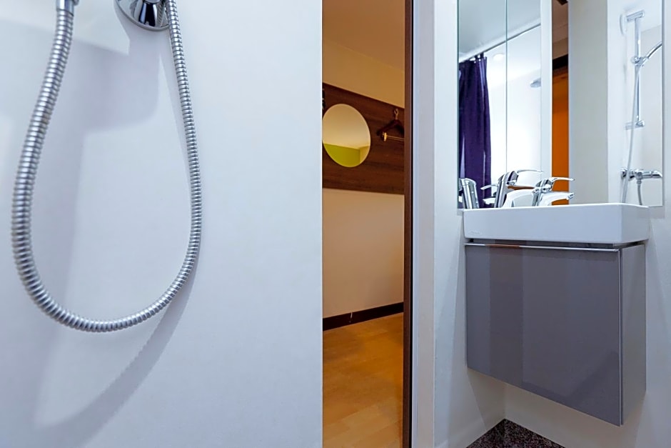Brit Hotel Lyon Eurexpo