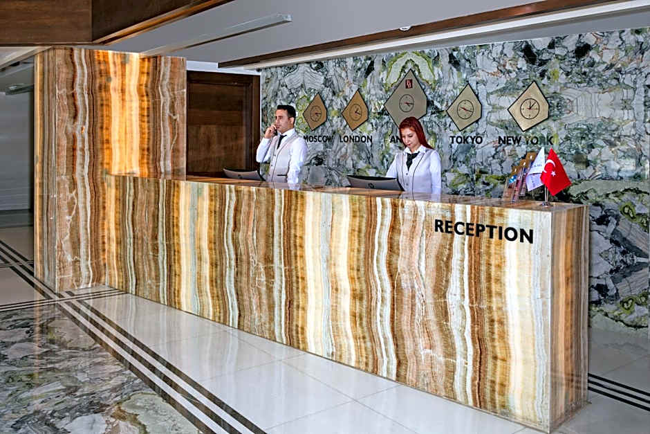 B Business Hotel & Spa