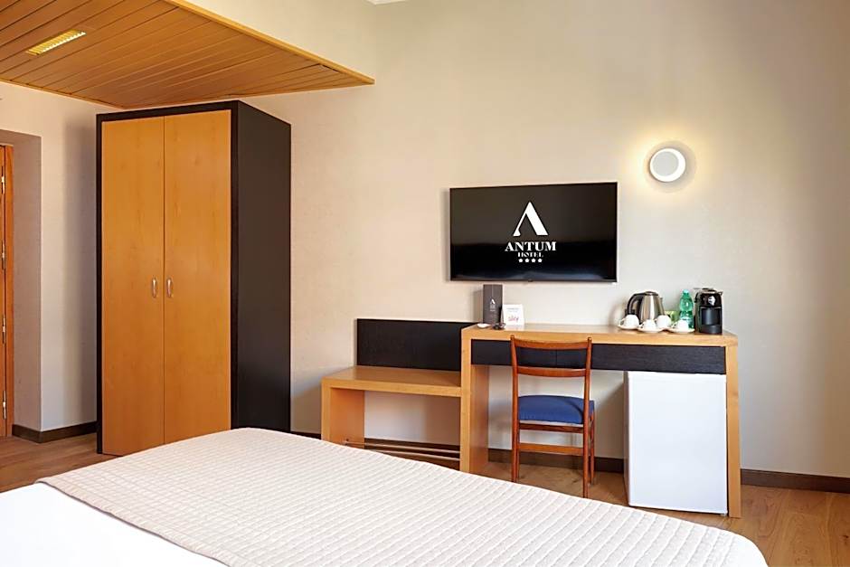 Antum Hotel