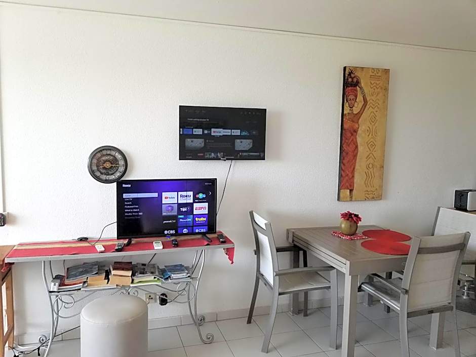 Orient Bay Beach Studio