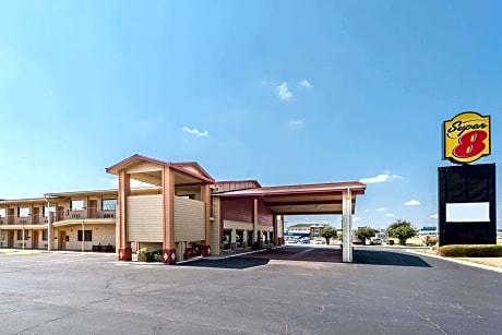 Super 8 by Wyndham Waco/Mall area TX
