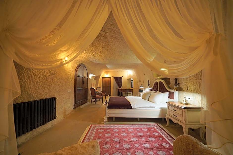 Photo 1 of 14 of Triple Room