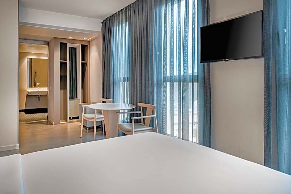 AC Hotel by Marriott Sants