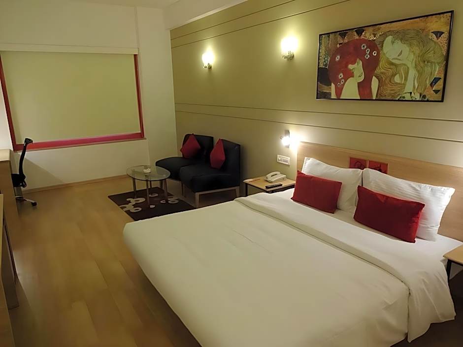 Red Fox by Lemon Tree Hotels, Hyderabad