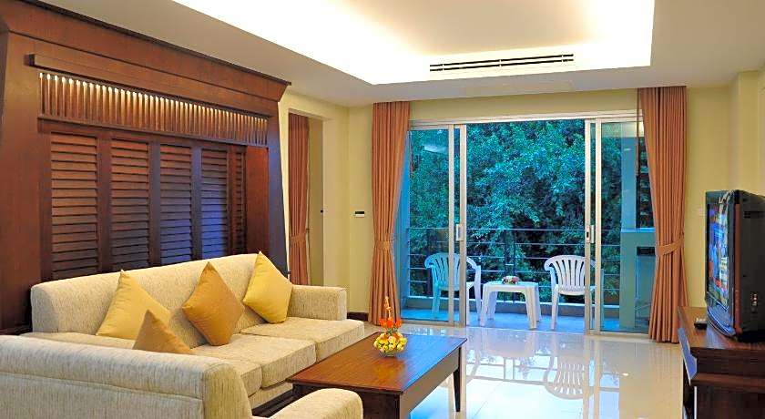 August Suites Pattaya