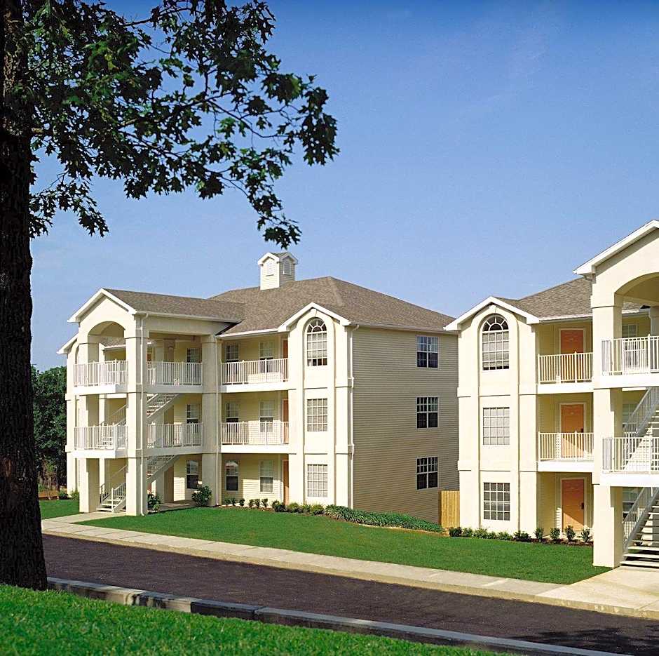 Wyndham Branson at The Falls