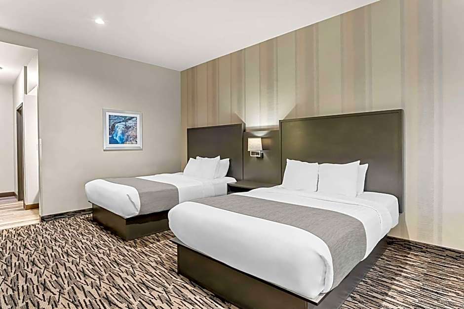 Best Western Sawtooth Inn And Suites