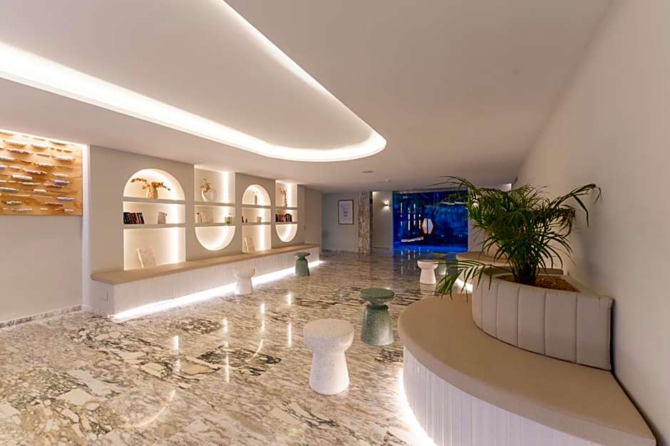 Suites ROC Portonova - Newly Renovated 2026