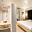 B-Aparthotels Grand Place