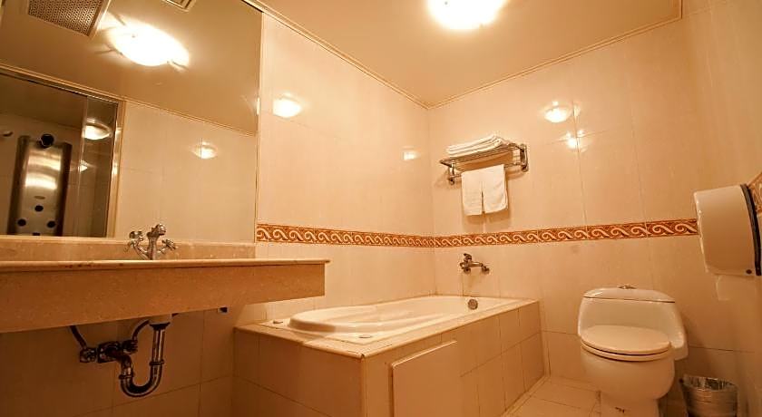 Beverly commercial motel