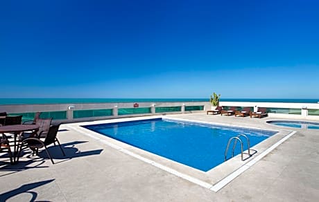 Royal Macaé Palace Hotel