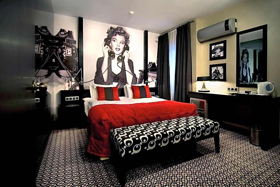 Photo 1 of 7 of Standard 1 Double Bed or 2 Beds
