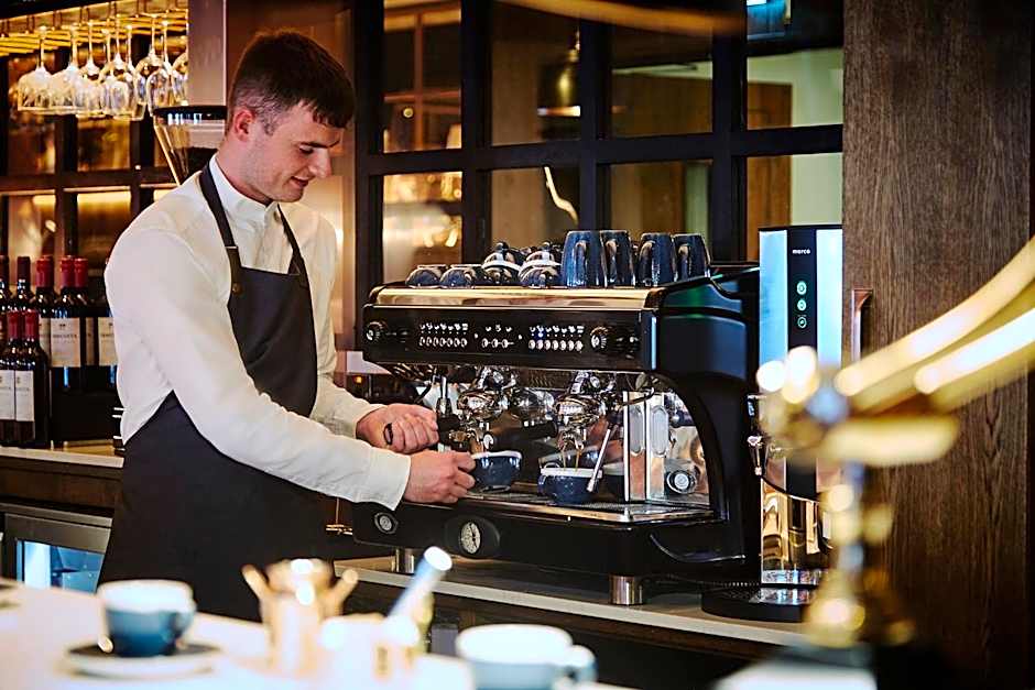 Westport Plaza Hotel, Spa & Leisure