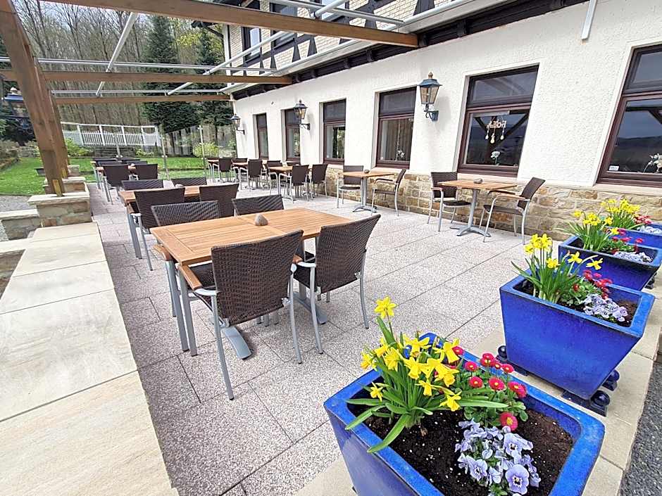 Hotel Waldquelle - Baumhaushotel Aerzen